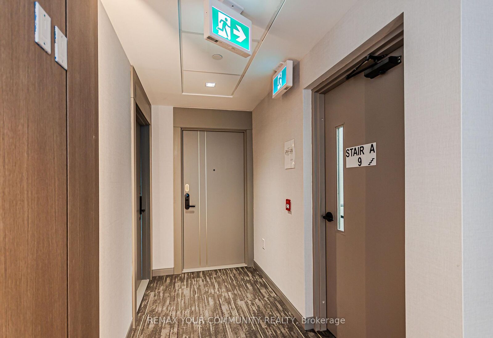 Photo de la propriété: 700 Sheppard Avenue W 905 ON M3H 0G5