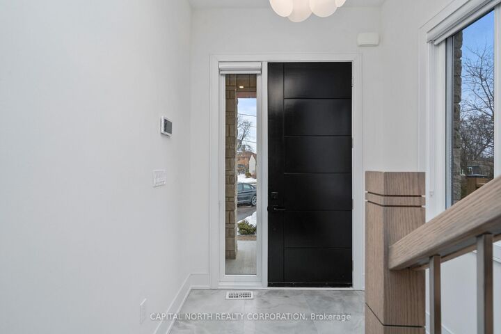 Property Photo: 1076 Roosevelt Road ON L5G 3Y8