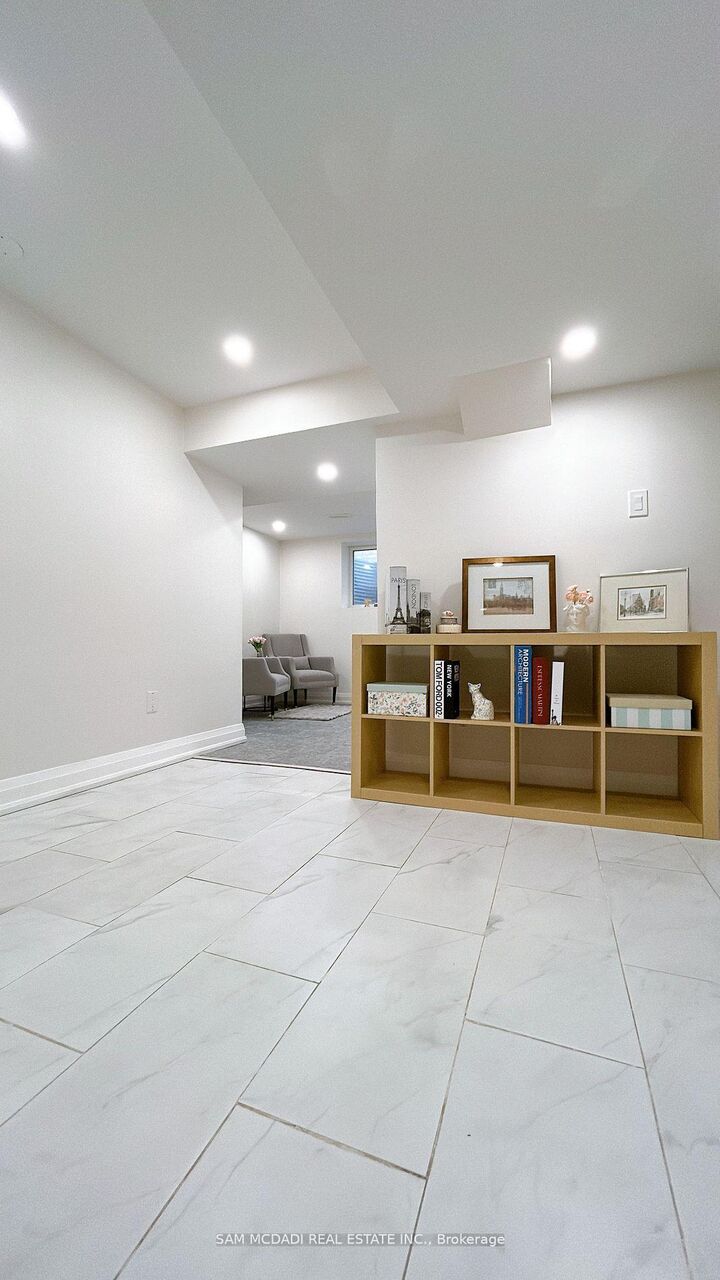 Property Photo: 565 Indian Summer (Basement) Trail ON L4Z 3Y8