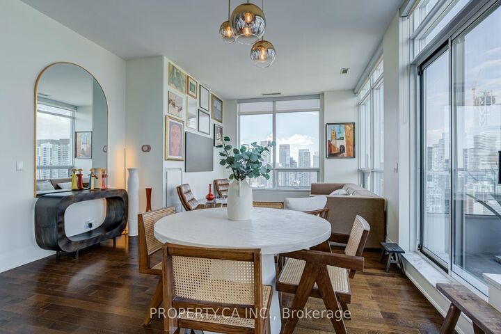 Property Photo:  500 Sherbourne Street 3404  ON M4X 1K9 