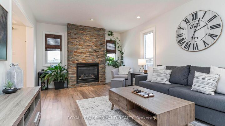 Property Photo:  34 Pine Valley Drive  ON N5P 0A9 