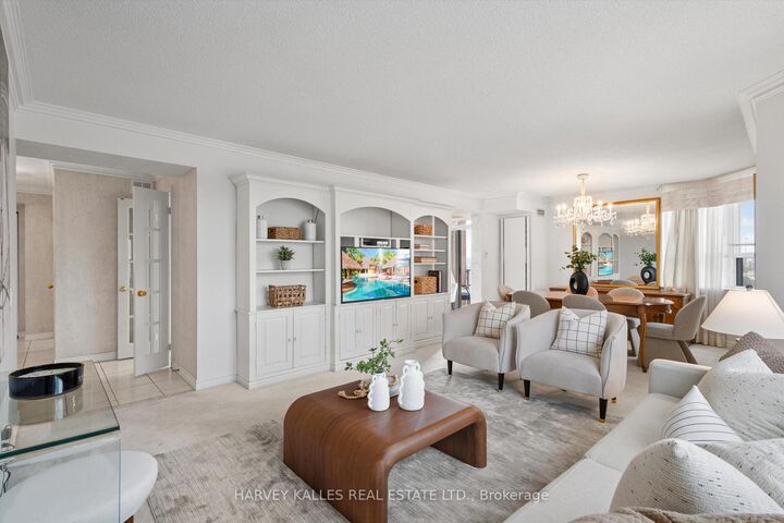 Property Photo: 265 Ridley Boulevard 1009 ON M5M 4N8