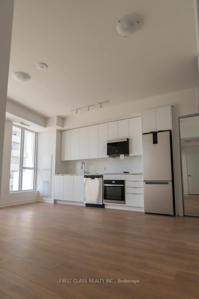 Property Photo:  474 Caldari Road 1210  ON L4K 0R5 