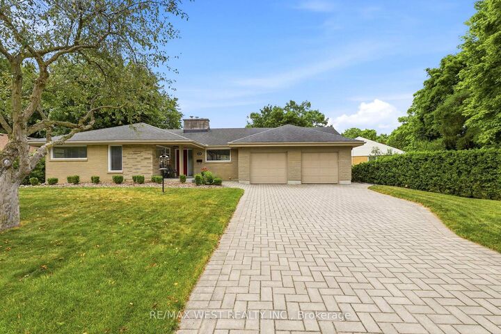 274 Tamblyn Drive — photo 1