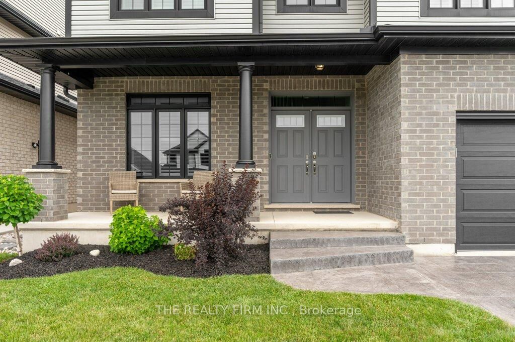 Property Photo: 36 White Tail Path ON N5R 0M8