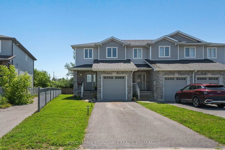 Property Photo: 925 Blossom Street ON K7P 0N2