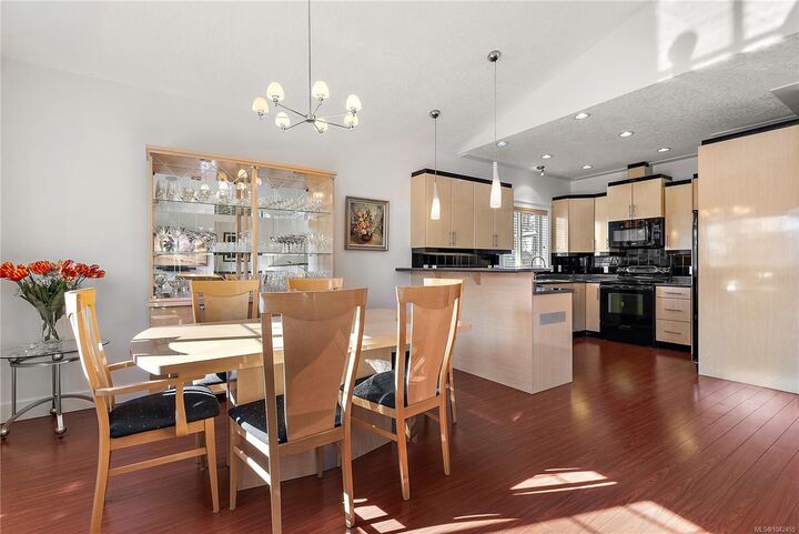 Property Photo:  928 Cavalcade Terr  BC V9B 6W6 