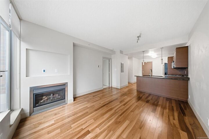 Property Photo: 737 Humboldt St #N1003 BC V8W 1B1