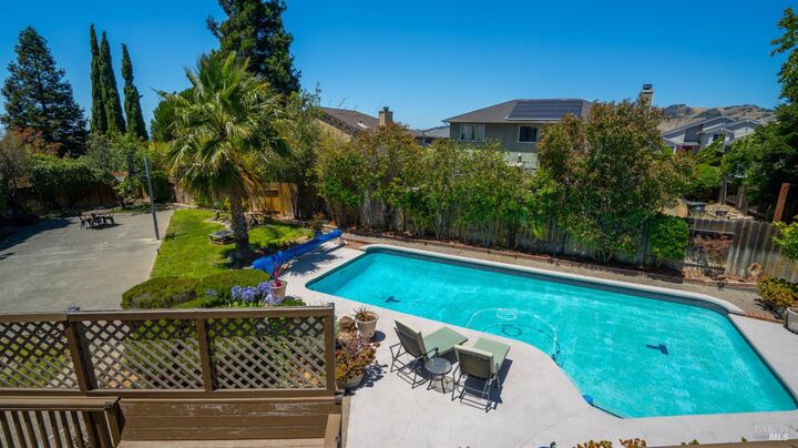 Property Photo:  160 Shetland Court  CA 94591 
