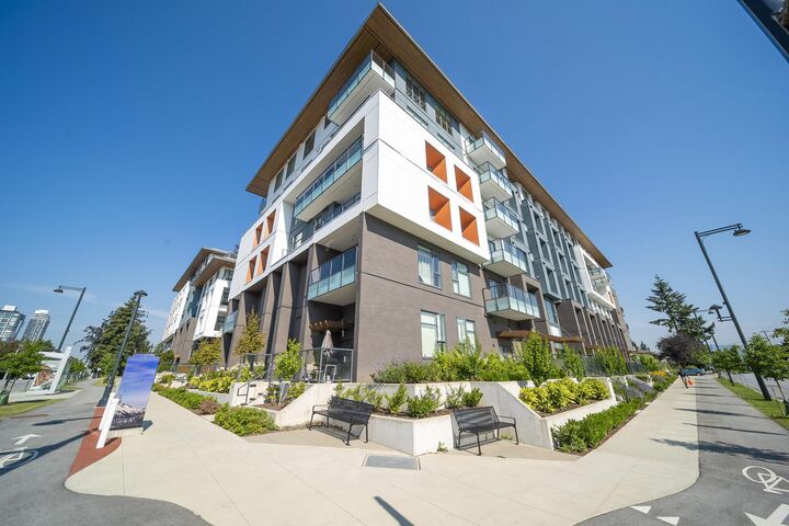 10829 140 Street 611 — photo 1