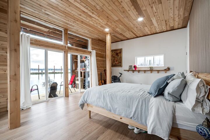 Property Photo: 415 Esplanade A24 BC V7M 1A6