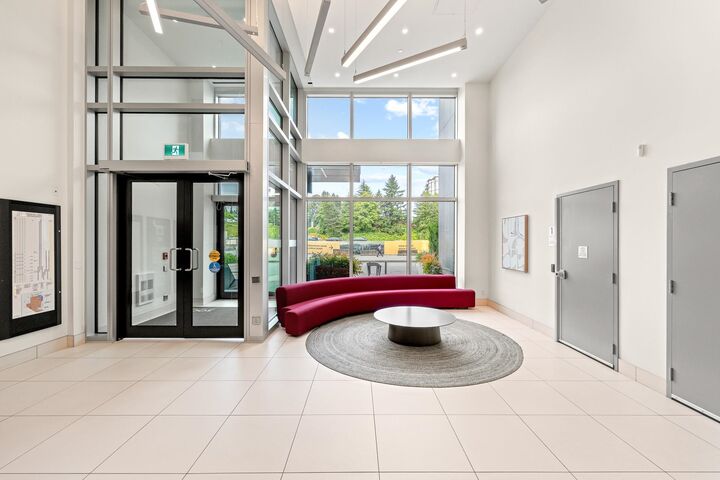 Property Photo: 318 Alderson Avenue 2206 BC V3K 0J1