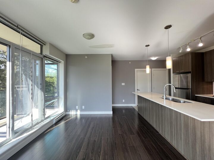 Property Photo:  2789 Shaughnessy Street 602  BC V3C 6K5 