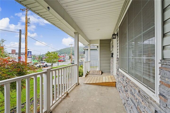 Property Photo:  40 Elm Street  PA 16701 