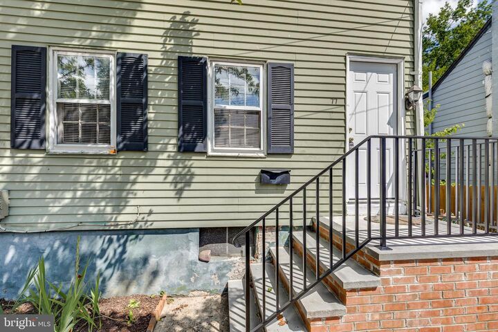 Property Photo:  77 Mary Street  NJ 08505 