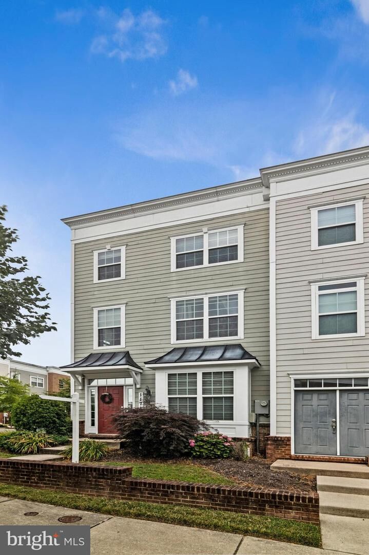 Property Photo: 11718 Leesborough Circle MD 20902