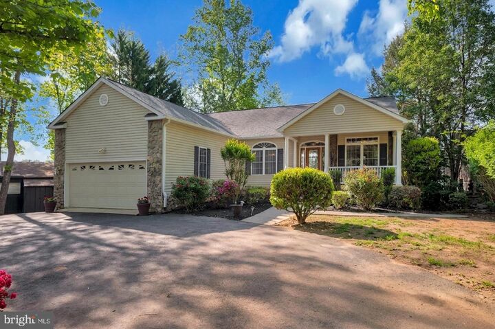 Property Photo: 626 Cornwallis Avenue VA 22508