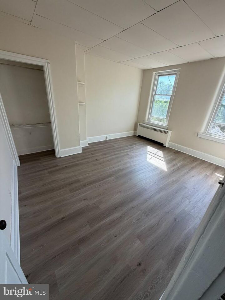 Property Photo: 20 S 8th Street 2 PA 18944
