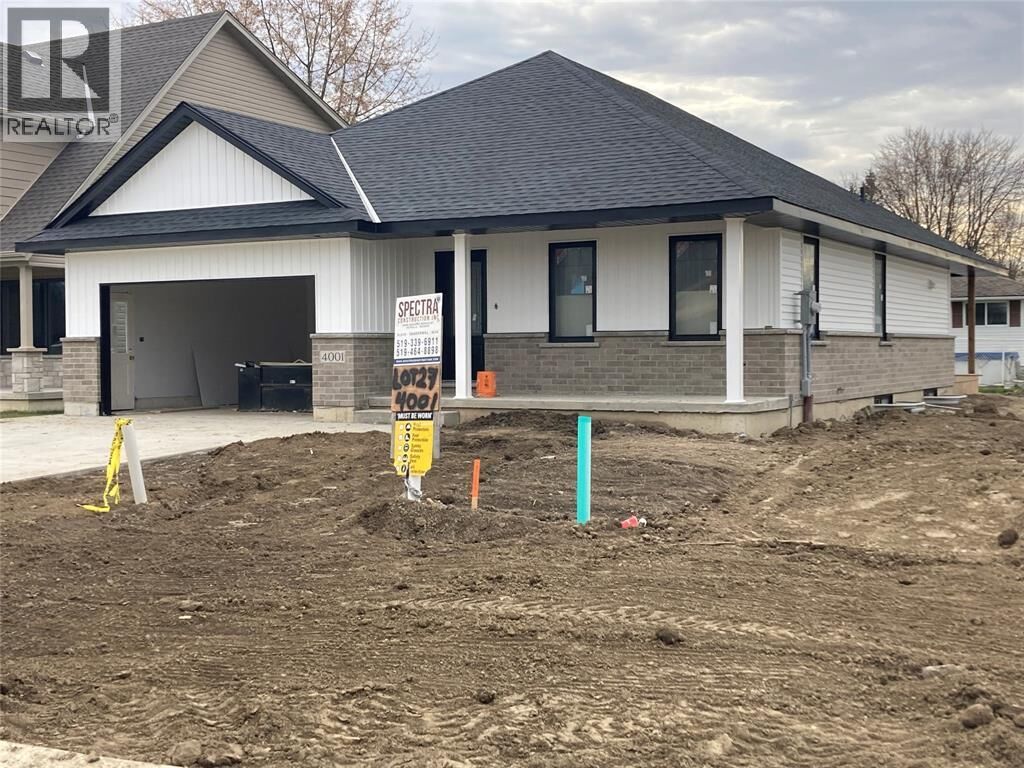 Property Photo: 4001 Greenwood Drive ON N0N 1R0