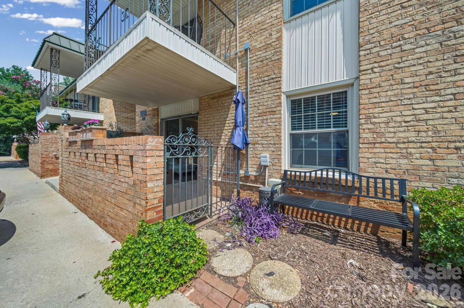 Property Photo:  4739 Hedgemore Drive N  NC 28209 