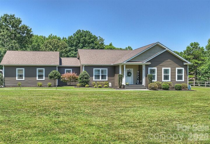 Property Photo: 10943 Harrisburg Road SC 29707