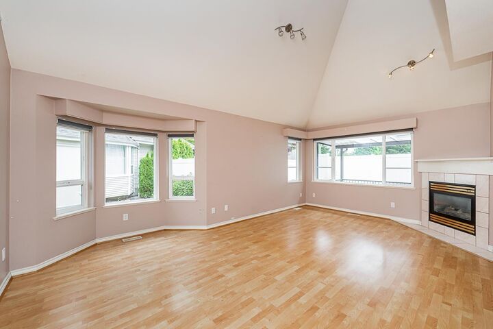 Property Photo:  13918 58 Avenue 59  BC V3X 3N8 