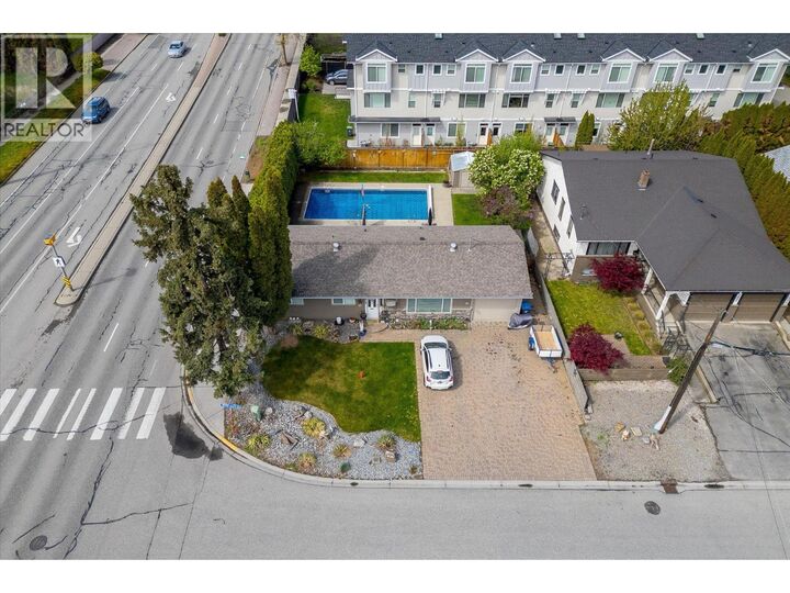 2030 Wilkinson Street — photo 1