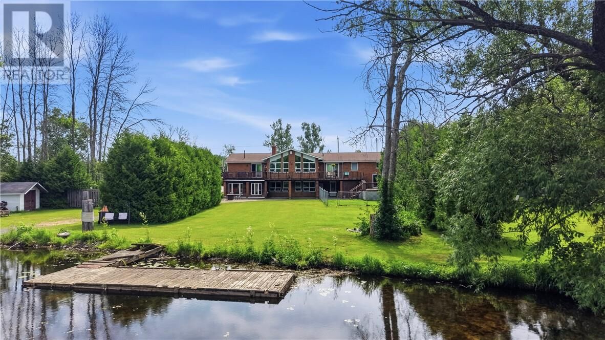 Property Photo: 241 Woodward Avenue ON P0R 1B0