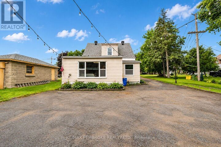 Property Photo: 739 Front Street ON K8A 6J4