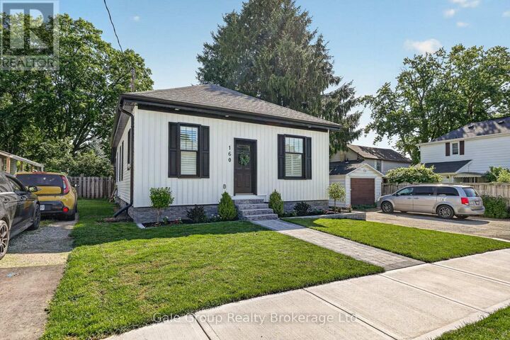 Property Photo:  160 John Street  ON N5C 3G2 