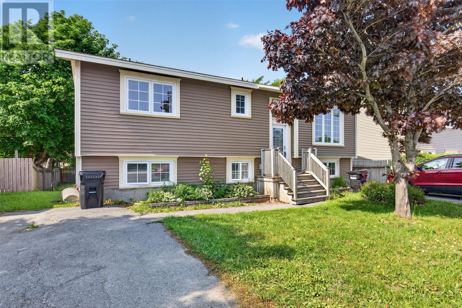 Property Photo:  458 Newfoundland Drive  NL A1A 4E3 