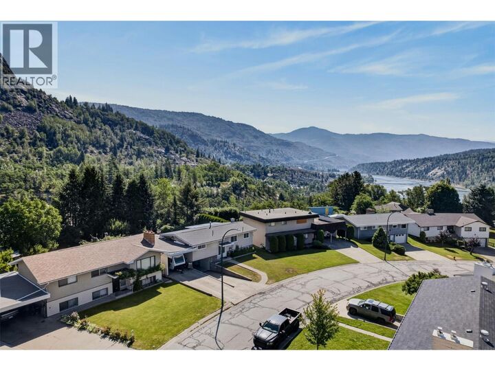 Property Photo: 3955 Woodland Drive BC V1R 2V6