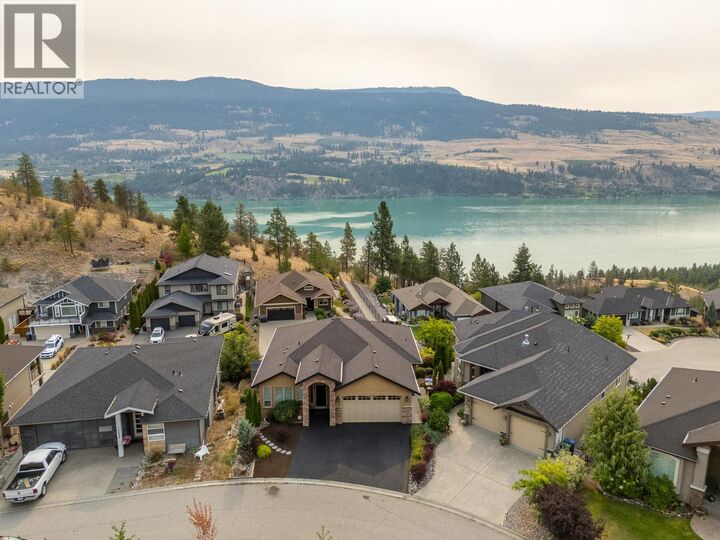 Property Photo: 12686 Cliffshore Drive BC V4V 2P6