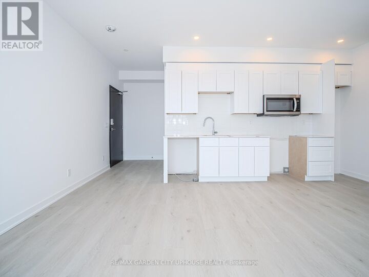 Property Photo: 57 Carlisle Street 911 ON L2R 7N6