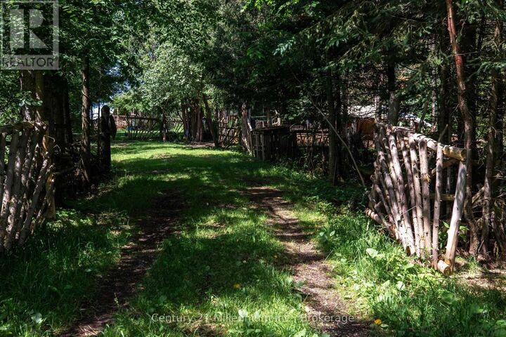 Property Photo: 612608 Sideroad 61 ON N0G 2A0