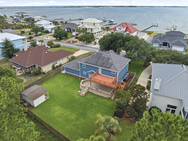 Property Photo:  159 Shoreline Drive  FL 32569 