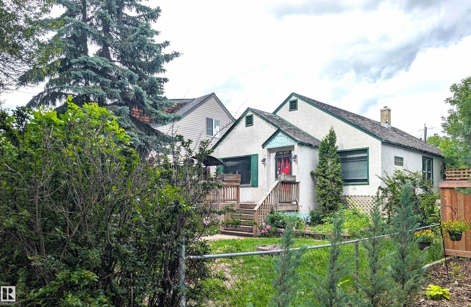 Property Photo: 11455 64 Street NW AB T5W 4H8