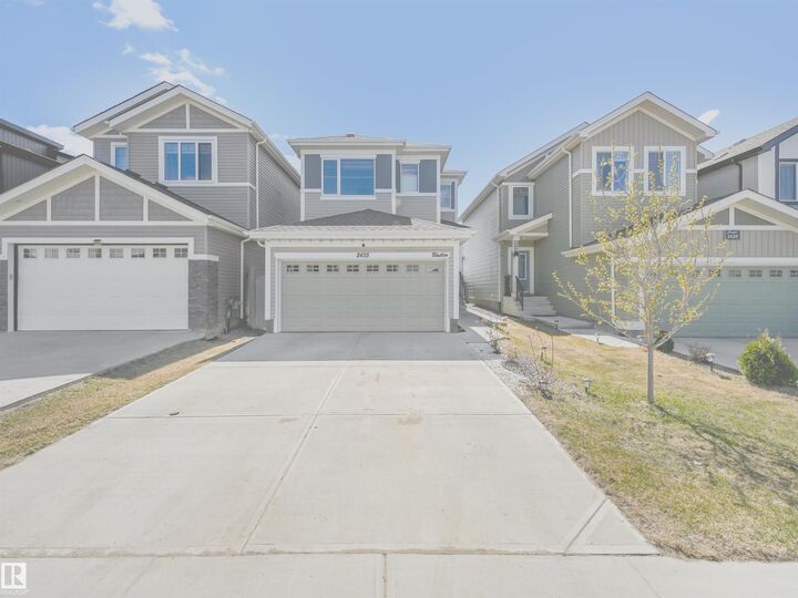 Property Photo:  2435 12 Avenue NW  AB T6T 2M6 