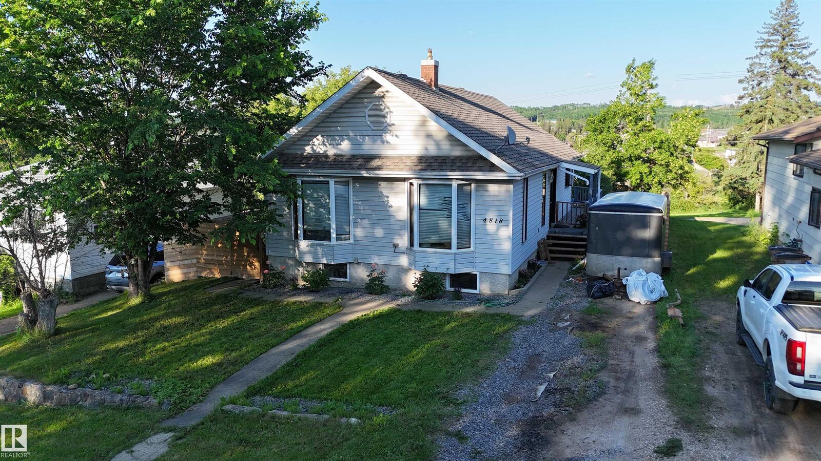 Property Photo:  4818 52 Street  AB T9S 1K8 