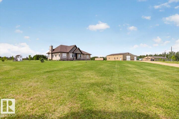 Property Photo: 57312 Rge Road 255 AB T0G 1L1