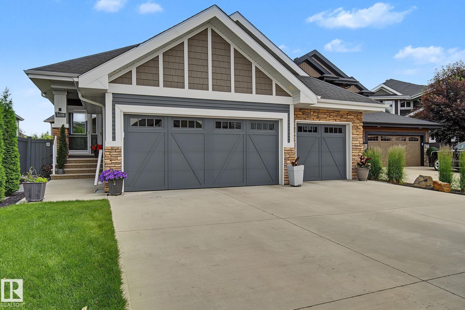 Property Photo: 4208 Goresky Close NW AB T5T 4V2