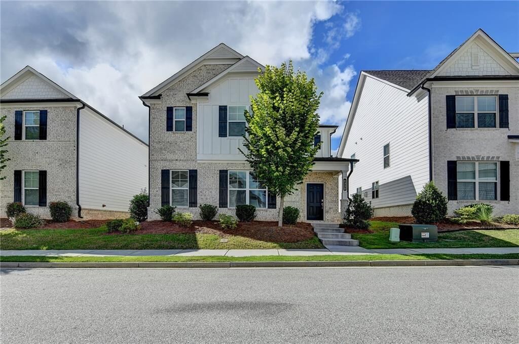 Property Photo:  4335 Magpie Drive  GA 30548 