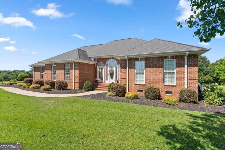 Property Photo:  1121 Beacon Light Road  GA 30643 