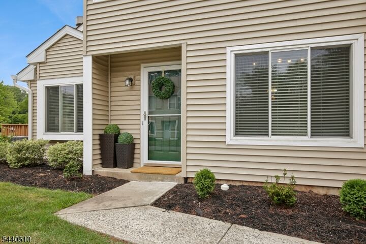 Property Photo:  91 Cherrywood Dr  NJ 08873 