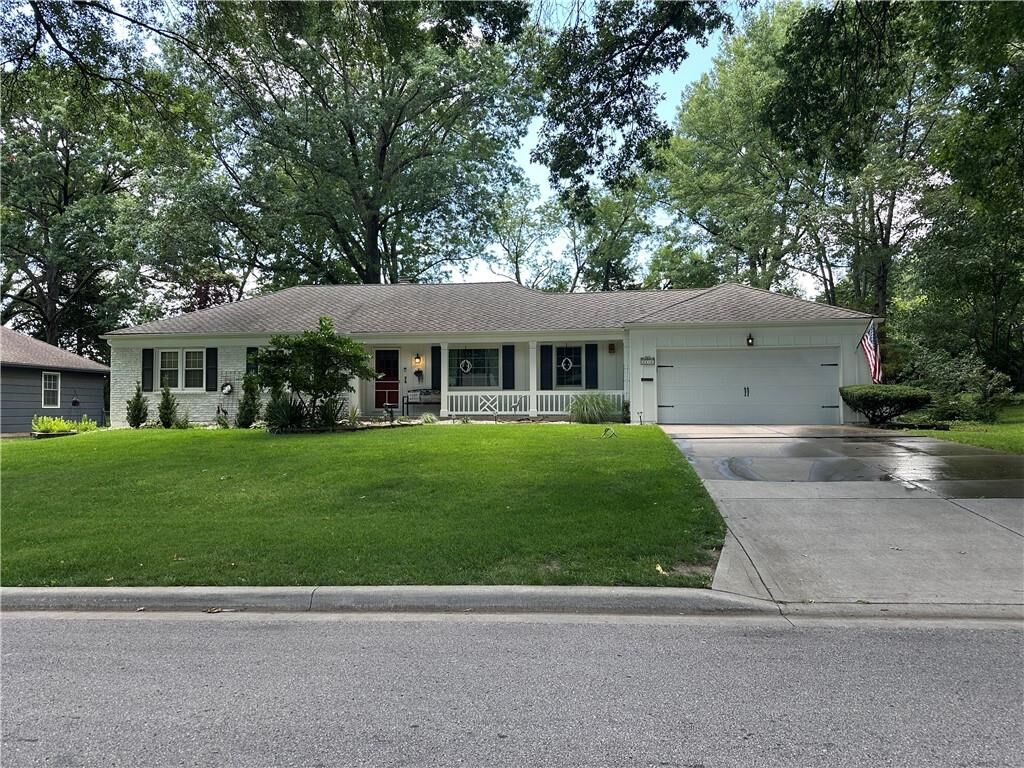 Property Photo:  9416 Wenonga Road  KS 66206 