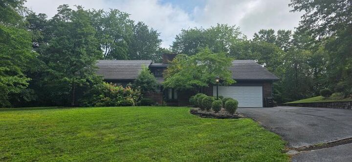Property Photo:  950 Nazareth Road  KY 40741 
