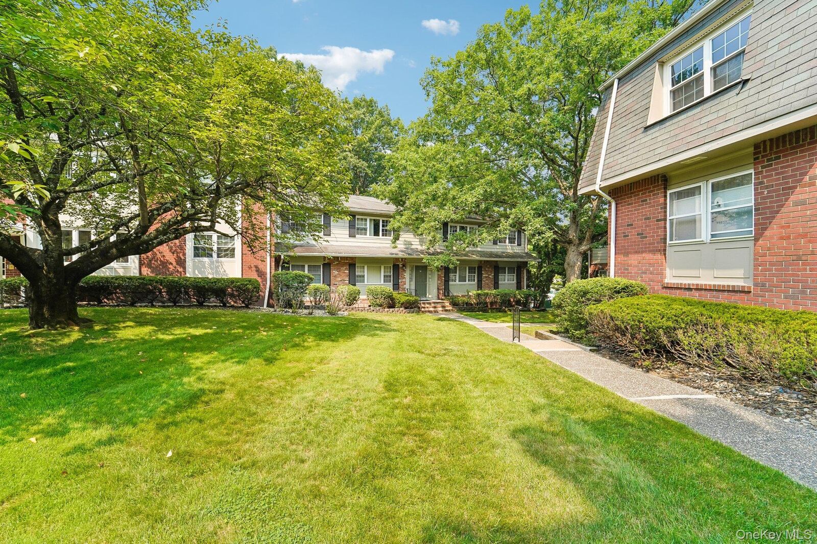 Property Photo:  74 Bon Aire Circle Q12  NY 10901 