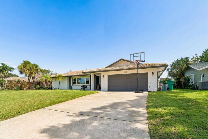 Property Photo: 13901 88th Terrace FL 33776
