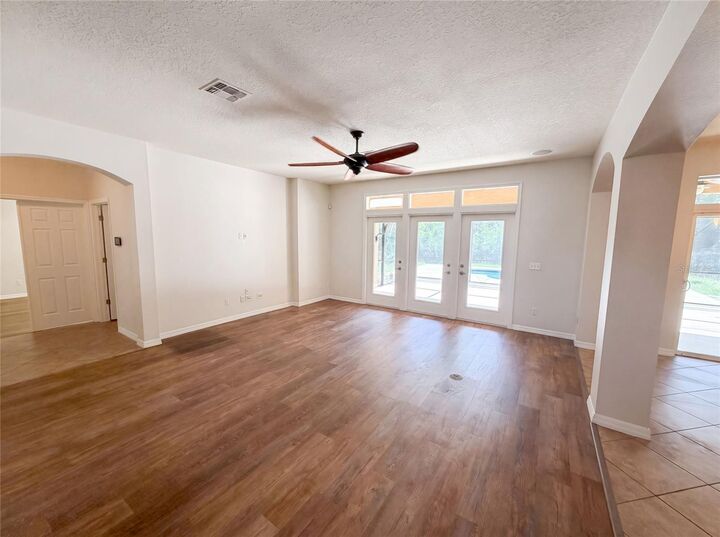 Property Photo: 280 Chandler Circle FL 32765