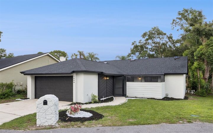 Property Photo:  1454 King Court  FL 32708 